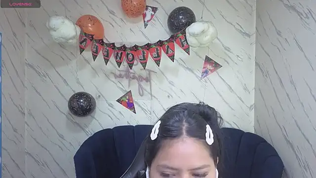 Paulette v online show from October 30, 2025, 1:01 pm