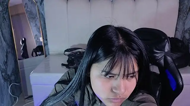 Snapshot of Paulette_v chatting on July 9, 2026, 1:04 pm Paulette v online show from July 9, 2026, 1:04 pm