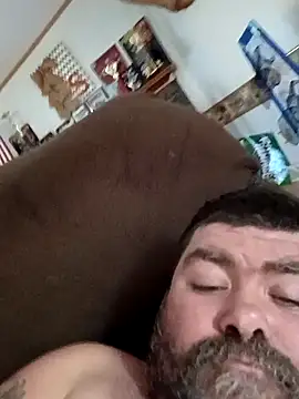 Snapshot of Rcraigue4 chatting on October 12, 2025, 2:49 pm Rcraigue4 online show from October 12, 2025, 2:49 pm