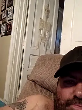 Snapshot of Rcraigue4 chatting on November 4, 2025, 9:58 pm Rcraigue4 online show from November 4, 2025, 9:58 pm