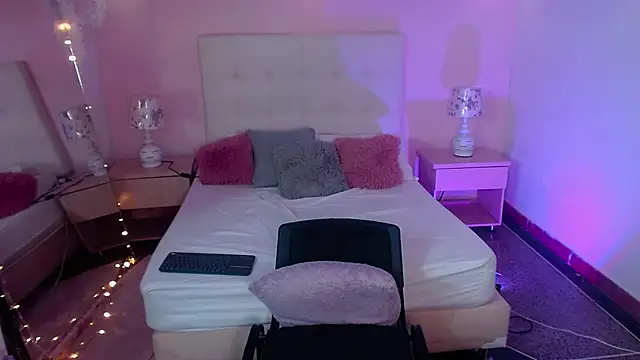 Snapshot of ScarlettDreamss7 chatting on February 28, 2025, 3:37 pm ScarlettDreamss7 online show from February 28, 2025, 3:37 pm
