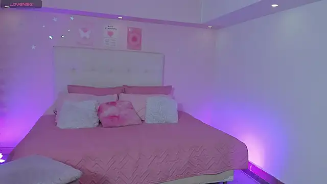 ScarlettDreamss7 online show from November 2, 2025, 3:25 pm