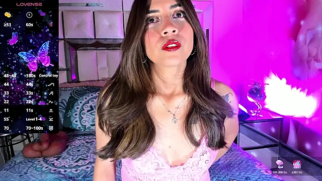 emili clark online show from November 26, 2025, 4:02 am