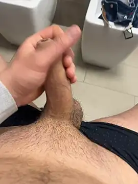 Greeneyes0820 online show from February 14, 2025, 6:45 am