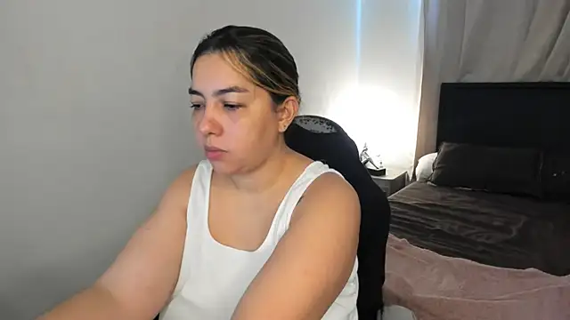 brithany olson25 online show from April 5, 2026, 3:09 pm