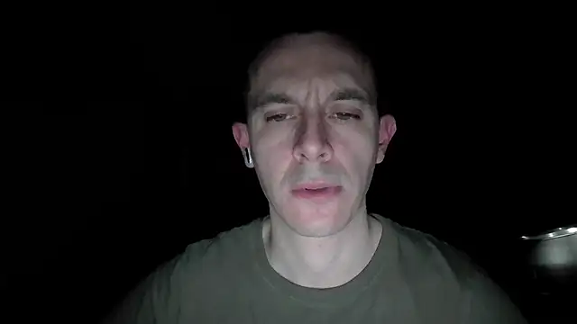 Snapshot of Masterclassyfeet chatting on February 16, 2025, 10:10 pm Masterclassyfeet online show from February 16, 2025, 10:10 pm