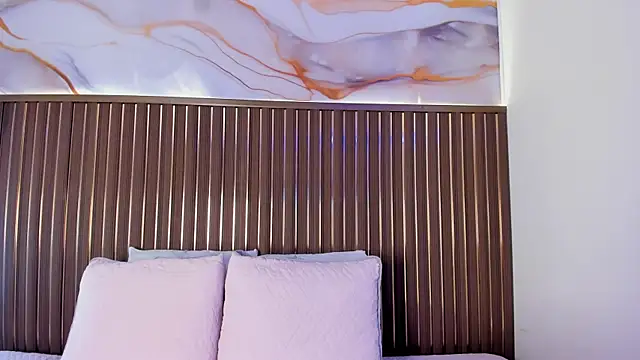 elevensky online show from November 15, 2025, 7:43 pm