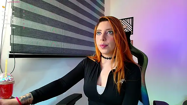 Snapshot of love_sharol_ chatting on January 28, 2025, 12:36 am love sharol online show from January 28, 2025, 12:36 am