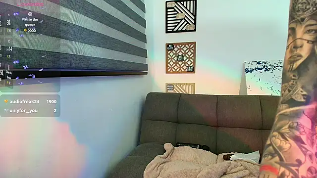 Snapshot of love_sharol_ chatting on March 18, 2025, 3:20 am love sharol online show from March 18, 2025, 3:20 am