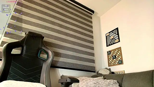 Snapshot of love_sharol_ chatting on October 25, 2025, 3:03 am love sharol online show from October 25, 2025, 3:03 am