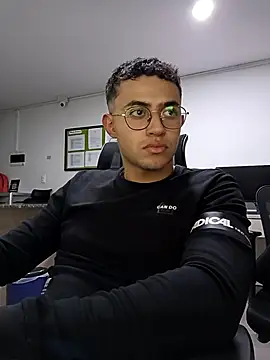 Snapshot of Thonny-becker chatting on February 16, 2025, 1:58 am Thonny-becker online show from February 16, 2025, 1:58 am