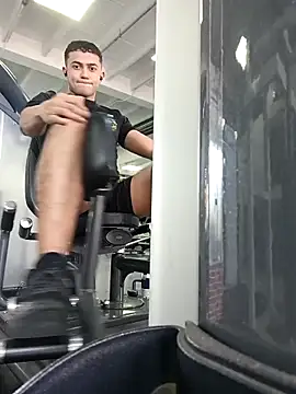 Snapshot of Thonny-becker chatting on February 21, 2025, 8:38 pm Thonny-becker online show from February 21, 2025, 8:38 pm