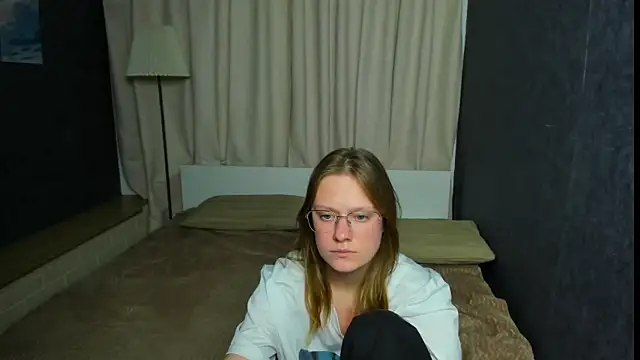 Snapshot of TessaSwans chatting on January 30, 2025, 9:25 pm TessaSwans online show from January 30, 2025, 9:25 pm