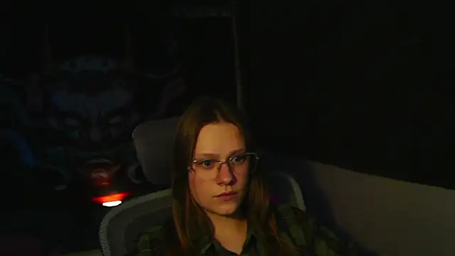 Snapshot of TessaSwans chatting on January 31, 2025, 4:17 pm TessaSwans online show from January 31, 2025, 4:17 pm