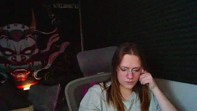 Snapshot of TessaSwans chatting on February 1, 2025, 9:40 pm TessaSwans online show from February 1, 2025, 9:40 pm