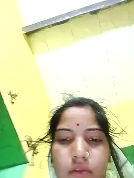 Snapshot of Bhuvi_Bedi chatting on January 31, 2025, 11:24 pm Bhuvi Bedi online show from January 31, 2025, 11:24 pm