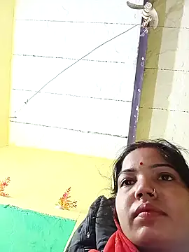 Snapshot of Bhuvi_Bedi chatting on February 3, 2025, 11:26 pm Bhuvi Bedi online show from February 3, 2025, 11:26 pm