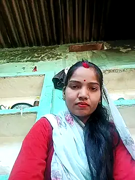 Snapshot of Bhuvi_Bedi chatting on February 6, 2025, 8:29 am Bhuvi Bedi online show from February 6, 2025, 8:29 am