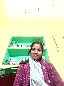 Snapshot of Bhuvi_Bedi chatting on February 6, 2025, 1:32 pm Bhuvi Bedi online show from February 6, 2025, 1:32 pm