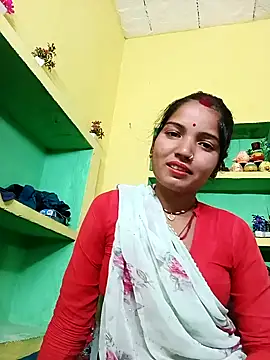 Snapshot of Bhuvi_Bedi chatting on February 10, 2025, 6:09 am Bhuvi Bedi online show from February 10, 2025, 6:09 am