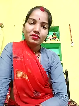 Snapshot of Bhuvi_Bedi chatting on February 11, 2025, 6:51 am Bhuvi Bedi online show from February 11, 2025, 6:51 am