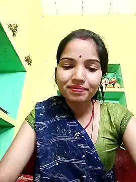 Snapshot of Bhuvi_Bedi chatting on February 15, 2025, 4:58 am Bhuvi Bedi online show from February 15, 2025, 4:58 am
