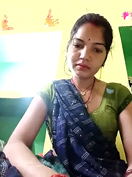 Snapshot of Bhuvi_Bedi chatting on February 22, 2025, 10:31 pm Bhuvi Bedi online show from February 22, 2025, 10:31 pm