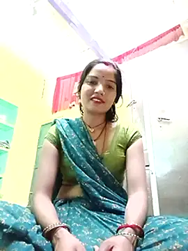 Snapshot of Bhuvi_Bedi chatting on February 26, 2025, 10:36 am Bhuvi Bedi online show from February 26, 2025, 10:36 am