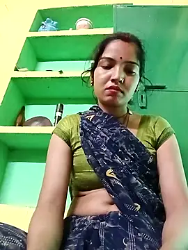 Snapshot of Bhuvi_Bedi chatting on March 2, 2025, 8:05 am Bhuvi Bedi online show from March 2, 2025, 8:05 am