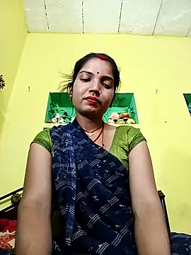 Snapshot of Bhuvi_Bedi chatting on March 4, 2025, 12:33 pm Bhuvi Bedi online show from March 4, 2025, 12:33 pm