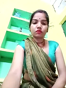 Snapshot of Bhuvi_Bedi chatting on March 5, 2025, 6:01 pm Bhuvi Bedi online show from March 5, 2025, 6:01 pm