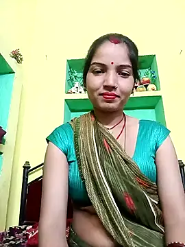 Snapshot of Bhuvi_Bedi chatting on March 7, 2025, 5:18 am Bhuvi Bedi online show from March 7, 2025, 5:18 am