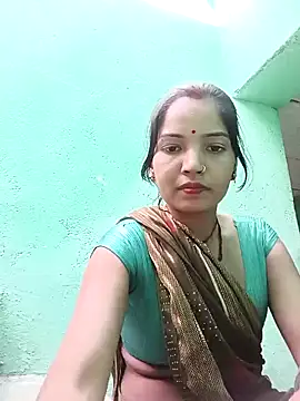 Snapshot of Bhuvi_Bedi chatting on March 7, 2025, 10:02 am Bhuvi Bedi online show from March 7, 2025, 10:02 am