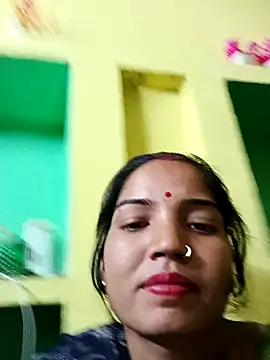 Snapshot of Bhuvi_Bedi chatting on March 8, 2025, 1:25 pm Bhuvi Bedi online show from March 8, 2025, 1:25 pm