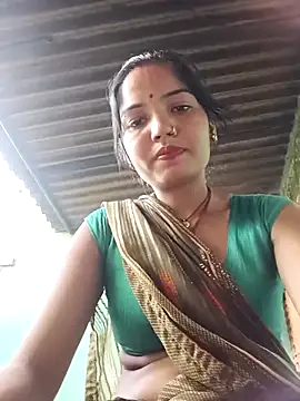 Snapshot of Bhuvi_Bedi chatting on March 11, 2025, 11:55 am Bhuvi Bedi online show from March 11, 2025, 11:55 am