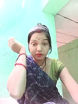 Snapshot of Bhuvi_Bedi chatting on March 12, 2025, 7:46 am Bhuvi Bedi online show from March 12, 2025, 7:46 am