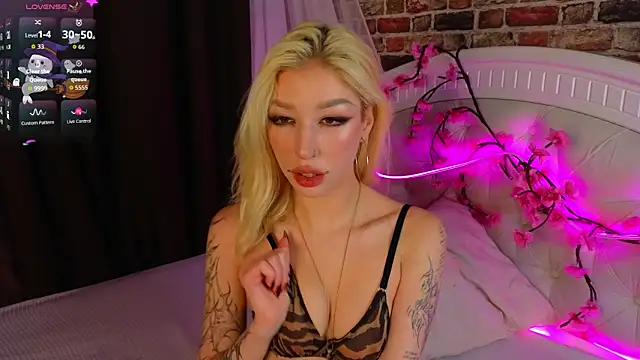 SallyCha online show from November 7, 2025, 8:25 am