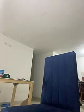 Snapshot of Lili_Bykers chatting on February 20, 2025, 9:22 am Lili Bykers online show from February 20, 2025, 9:22 am