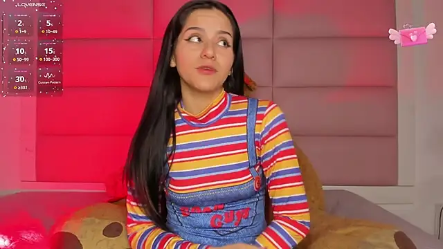 Snapshot of Lili_Bykers chatting on February 26, 2025, 6:32 pm Lili Bykers online show from February 26, 2025, 6:32 pm