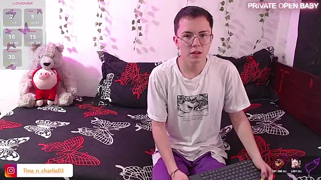 Tina 4 Charlie online show from November 21, 2025, 1:54 pm