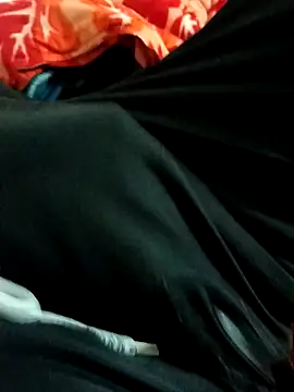 Snapshot of badboy927 chatting on January 21, 2025, 2:37 pm badboy927 online show from January 21, 2025, 2:37 pm