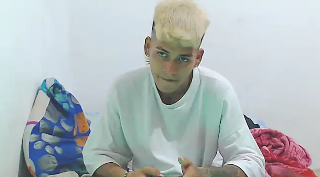 lu nastyboy18 online show from February 23, 2025, 6:17 am