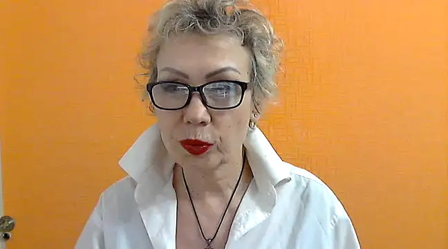 NessyJenixs online show from March 7, 2025, 9:17 pm