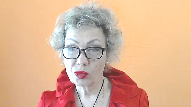 Snapshot of NessyJenixs chatting on April 29, 2026, 6:28 am NessyJenixs online show from April 29, 2026, 6:28 am
