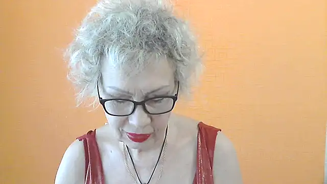 NessyJenixs online show from June 9, 2026, 6:47 am