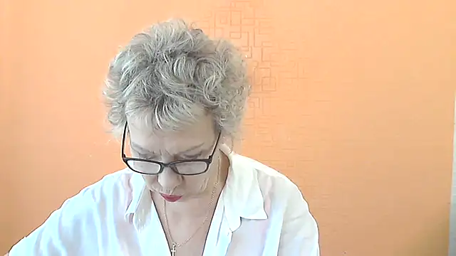 NessyJenixs online show from July 29, 2026, 7:06 am