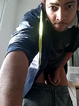 cingonduro online show from November 30, 2025, 8:18 am