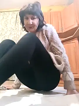 Laura Kiss online show from January 17, 2026, 5:56 am