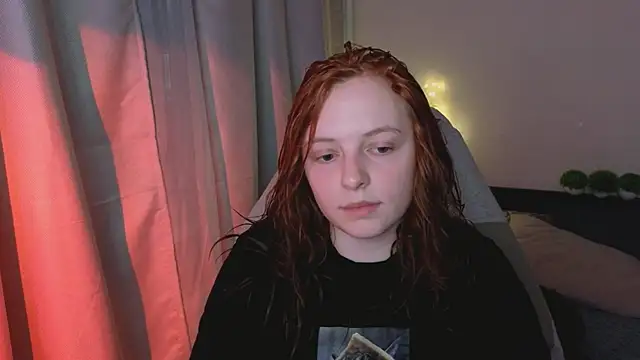 Snapshot of Hanna_melon chatting on March 7, 2025, 11:49 pm Hanna melon online show from March 7, 2025, 11:49 pm