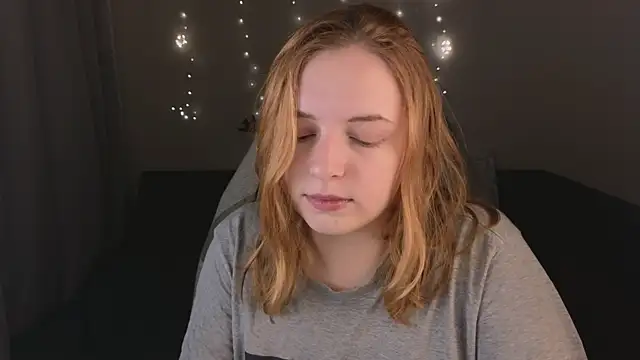 Snapshot of Hanna_melon chatting on October 23, 2025, 8:51 pm Hanna melon online show from October 23, 2025, 8:51 pm